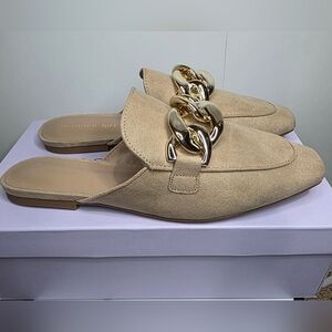 Madden Girl Women's Tan Faux Leather Squireee Mule Gold Chain Size 8.5
